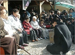 과거 전국민을 분노하게 만들었던 "위안부 누드" 사건 8