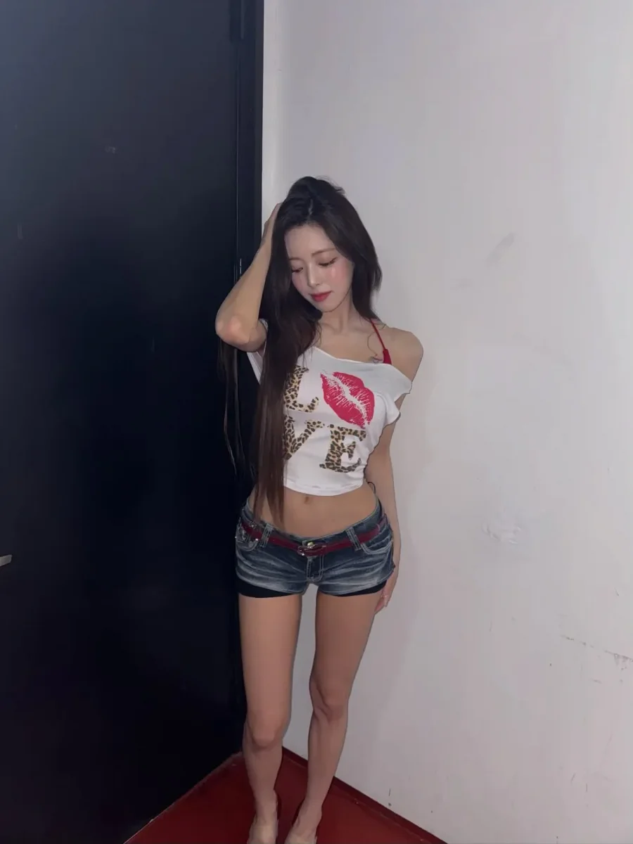 ITZY 유나 인스타 3