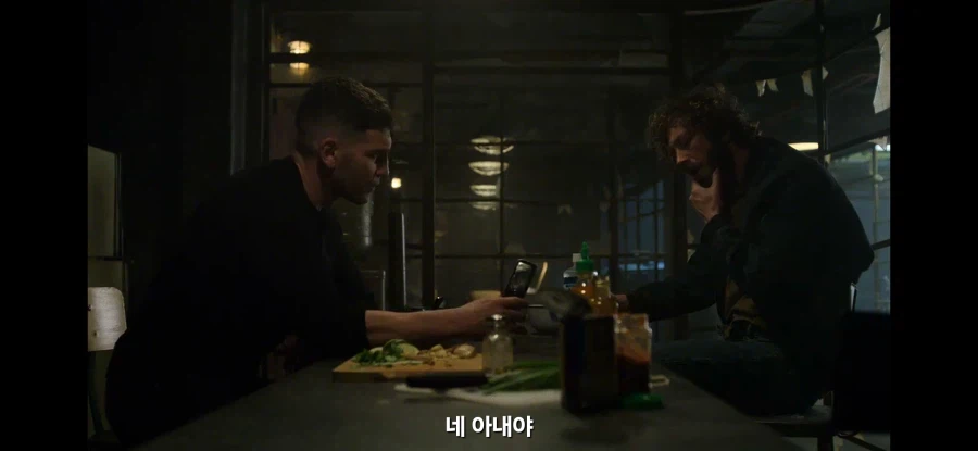 MCU)퍼니셔가 가지고 NTR 드립 하는데 2