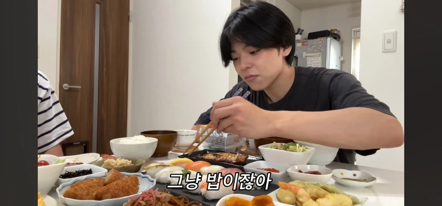 의외로 일본에서 식사매너가 아닌거 11