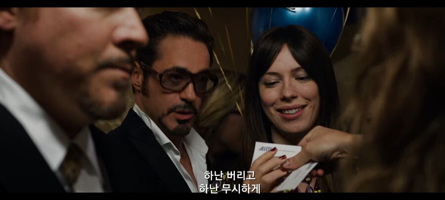 MCU)토니때문에 빌런 됐다기엔 토니가 억울한 인물.JPG 6