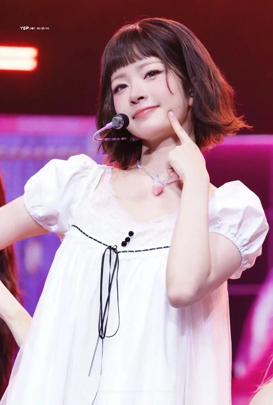 올해 23살이라는 일본인 k팝 아이돌 누나 근황.jpg